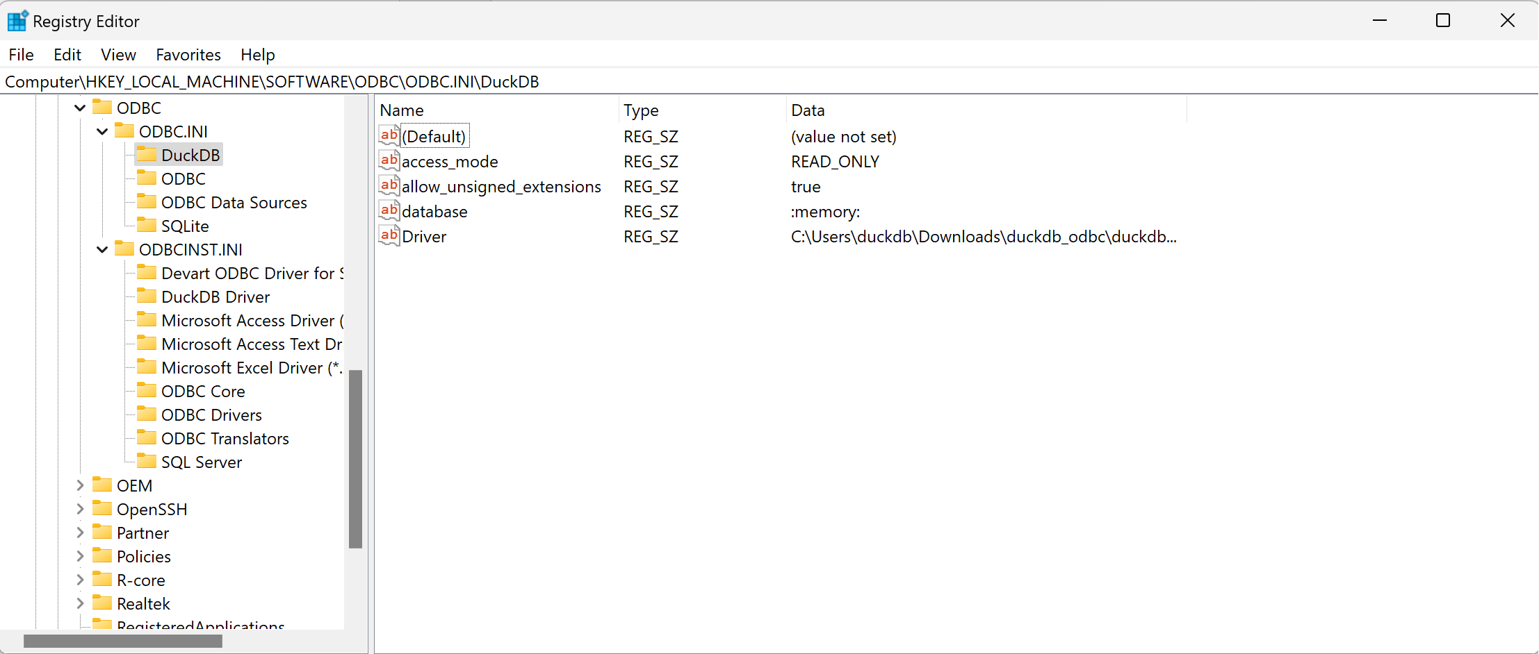 `HKLM->SOFTWARE->ODBC->ODBC.INI->DuckDB`