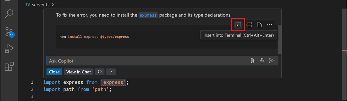 VS Code编辑器的截图，显示Copilot内联聊天建议安装express npm包以解决问题。